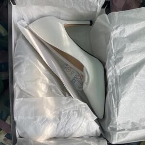 Nine West White Leather Stiletto Pointed Toe Pumps Women's Size 9.5M